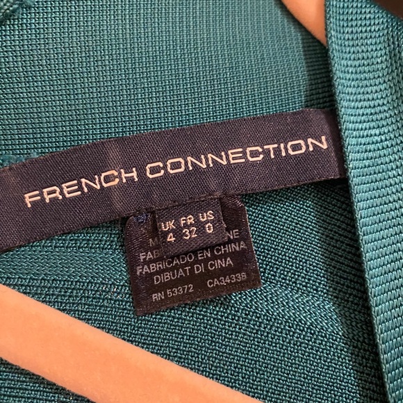 Emerald green bandage dress in new condition - Picture 3 of 5